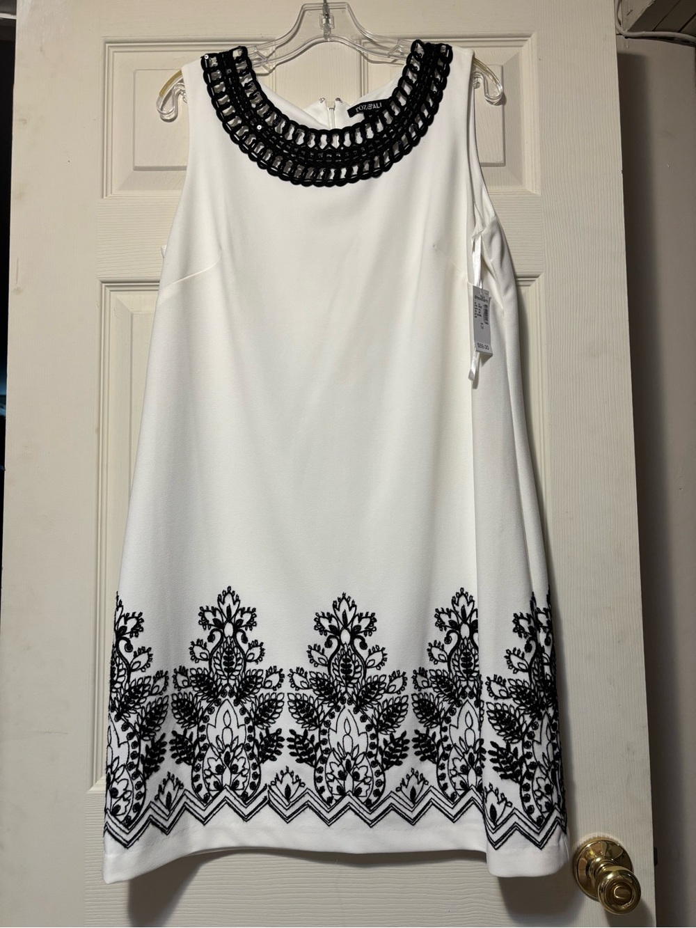 Roz & Ali White Mini Dress with Black Embroidery